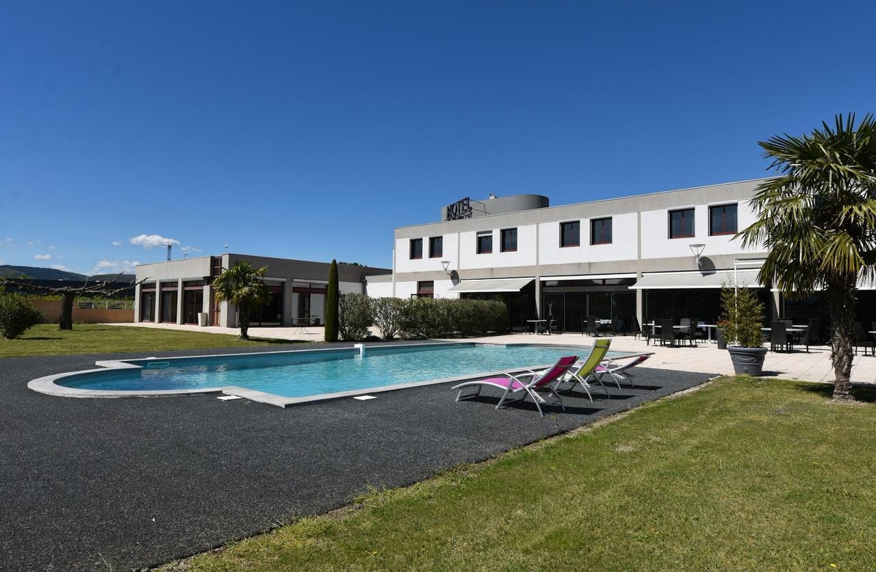 Sous Les Pins Hotel Etoile-sur-Rhone Luaran gambar