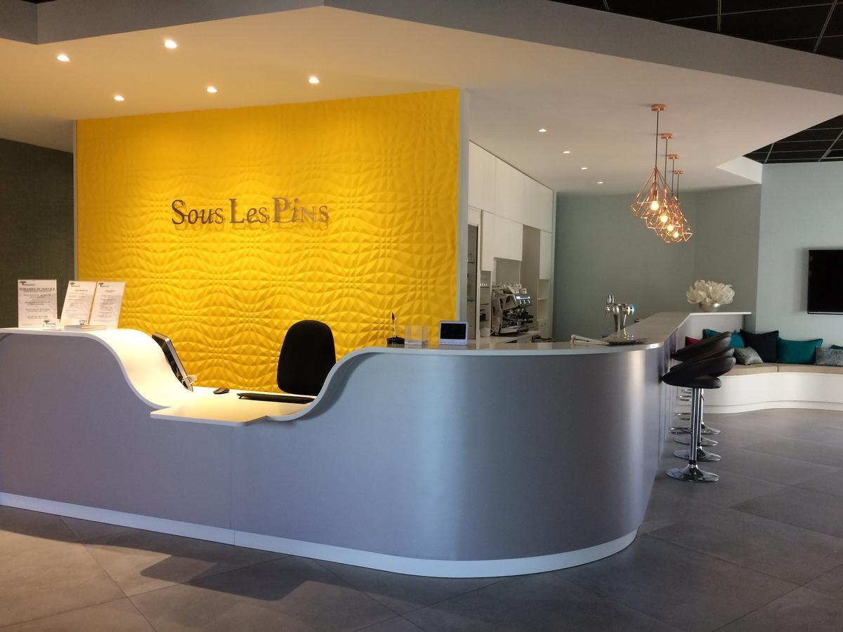 Sous Les Pins Hotel Etoile-sur-Rhone Luaran gambar