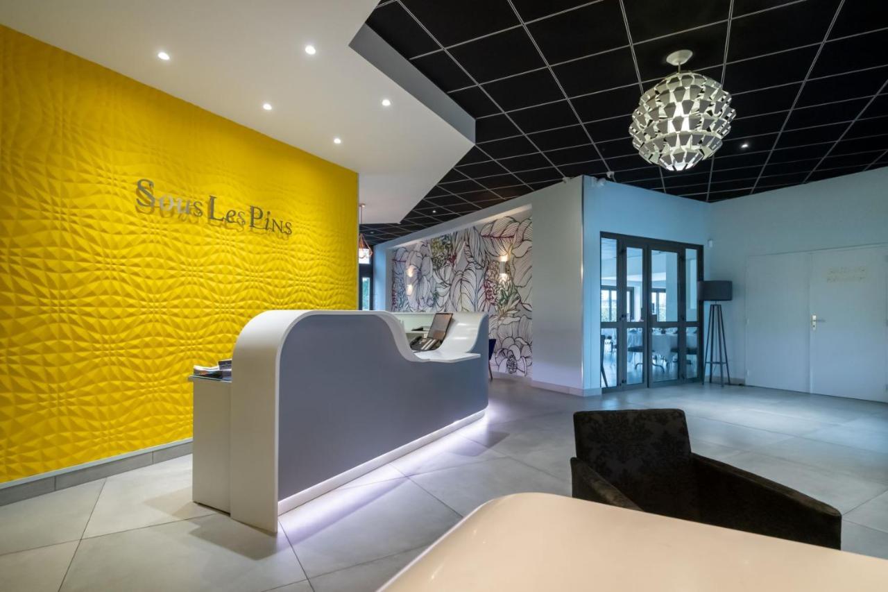 Sous Les Pins Hotel Etoile-sur-Rhone Luaran gambar