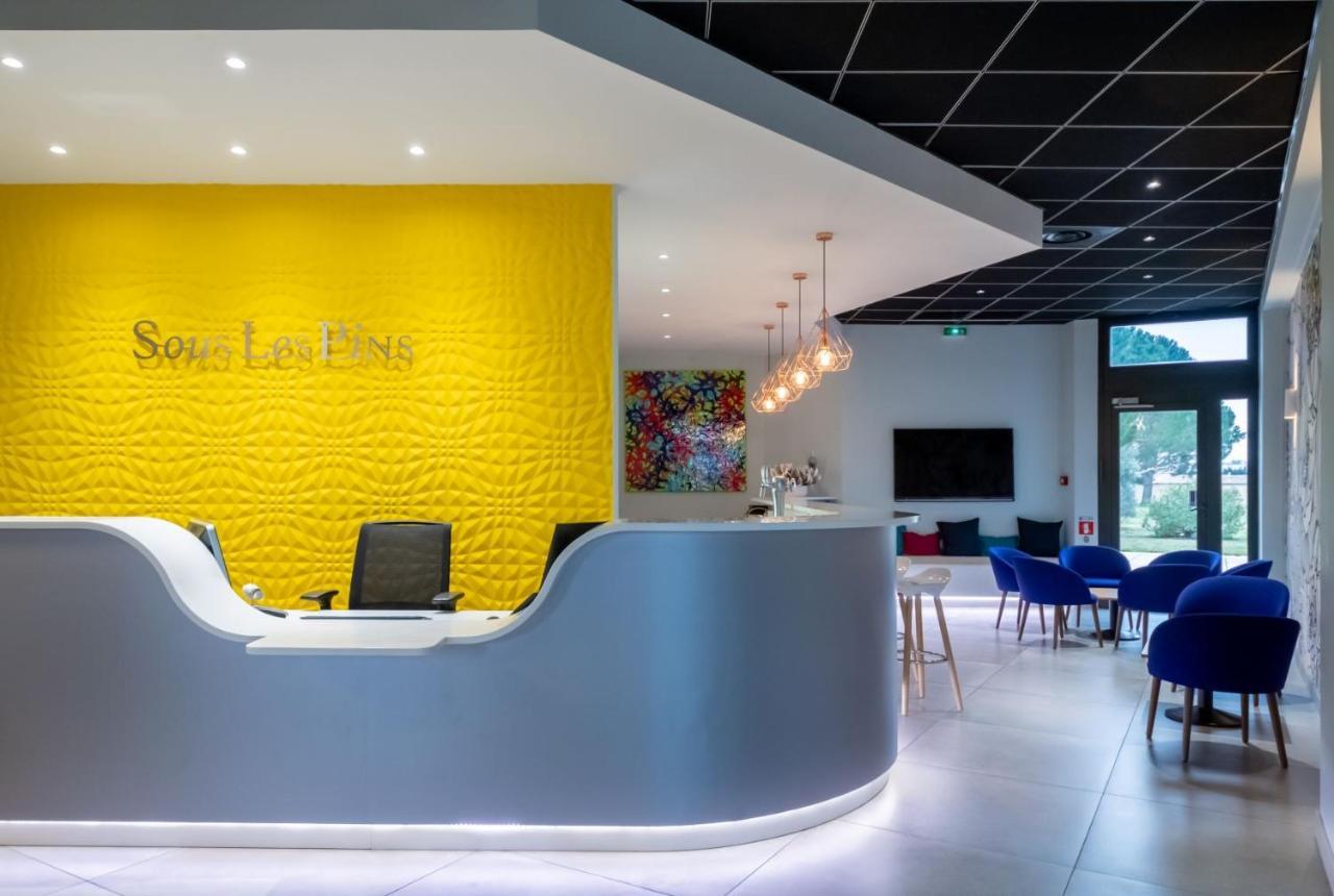 Sous Les Pins Hotel Etoile-sur-Rhone Luaran gambar
