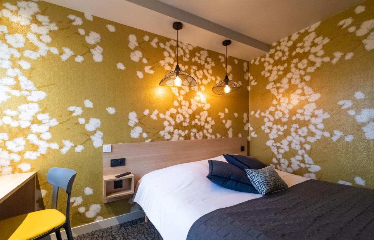 Sous Les Pins Hotel Etoile-sur-Rhone Luaran gambar